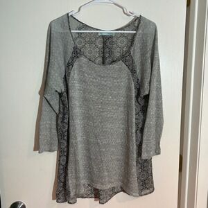 Maurices XL Gray Mixed Media Knit Floral Mandala Print Chiffon Back Top